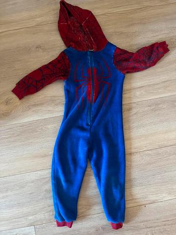 Spider man onesie pak 110/116 beschikbaar voor biedingen