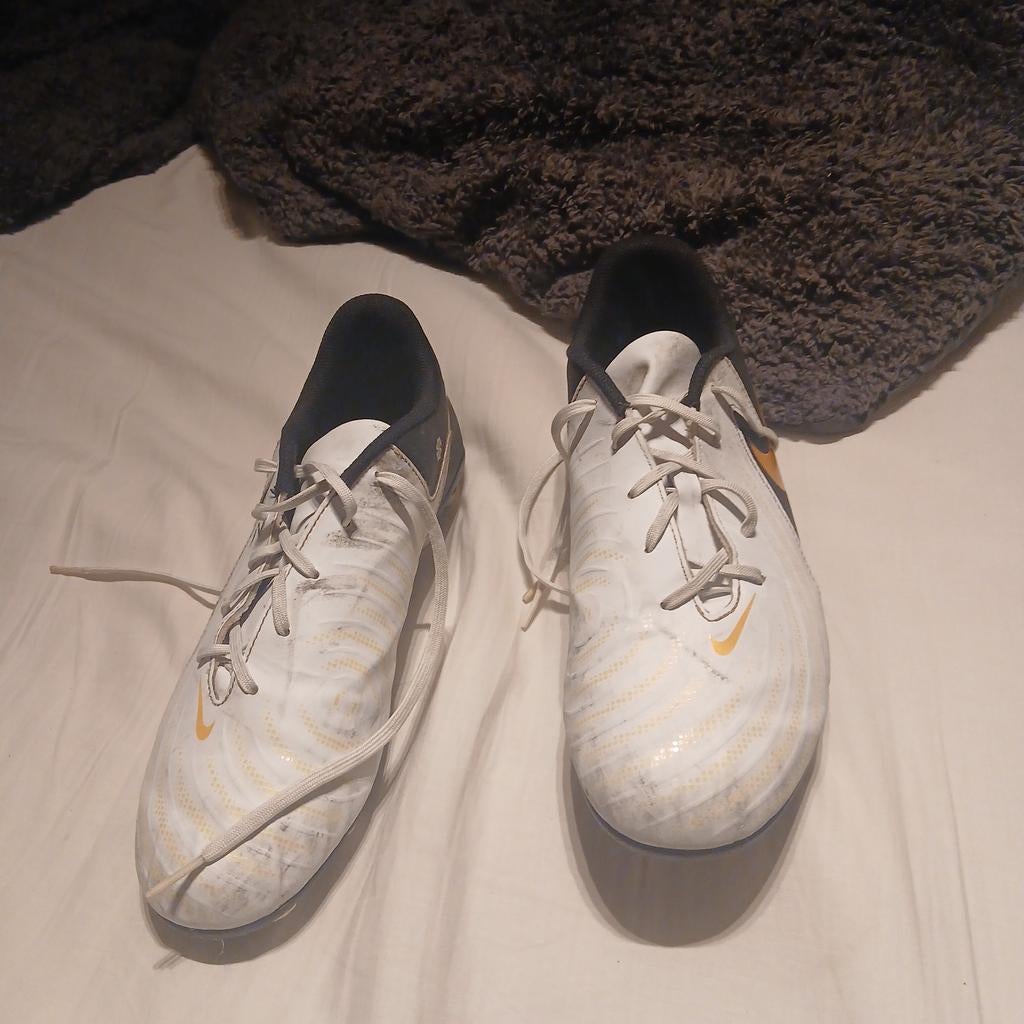 Nike Phantom GX Voetbalschoenen - Maat 41, Ophalen of Verzenden, Gebruikt, Schoenen