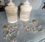 2 Windlicht kandelaars, gebroken wit, metaal en glas., Huis en Inrichting, Ophalen, 25 tot 50 cm, Zo goed als nieuw, Metaal