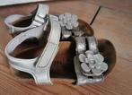 Nelson zilveren bloemen sandalen maat 25, Ophalen of Verzenden, Zo goed als nieuw, Meisje, Overige typen
