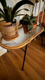 Vintage Rotan Bijzettafel met glas, Antiek en Kunst, Ophalen
