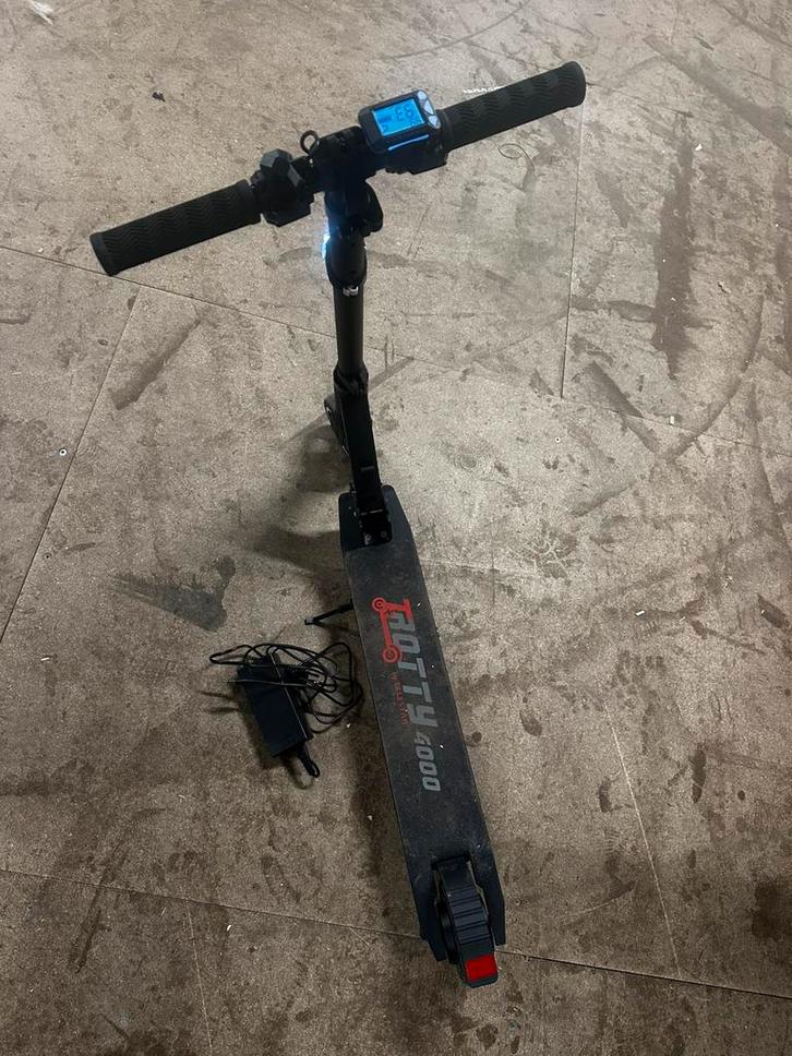 Telestar Trotty 4000 vouwbare e-scooter elektrische scooter, Fietsen en Brommers, Steps, Gebruikt, Elektrische step (E-scooter)