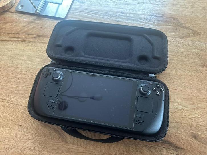 Steam Deck Valve 256GB Inclusief oplader & case, Spelcomputers en Games, Games | Pc, Zo goed als nieuw, Overige genres, 1 speler