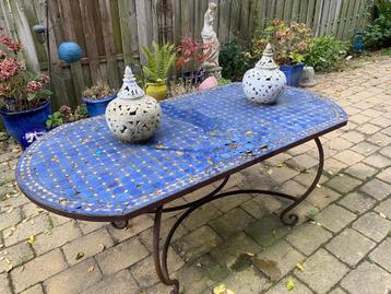 Marokkaanse tuintafel beschikbaar voor biedingen