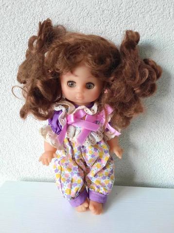 Heel Mooi Schattig Klein Popje met beweegbare oogjes 25 cm. beschikbaar voor biedingen