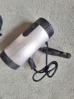 autolader omvormer 12 v naar 220 v merk Trust, Ophalen, Zo goed als nieuw