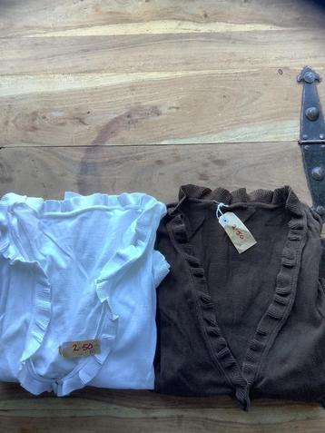 2 vesten/cardigan 1 wit/1 bruin weinig gedragen 2 voor €4,50 beschikbaar voor biedingen