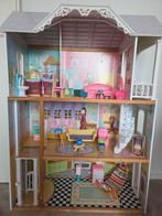 Barbiehuis met toebehoren en barbies 5 december tip, Kinderen en Baby's, Speelgoed | Poppenhuizen, Ophalen, Zo goed als nieuw