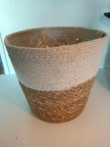 Nieuwe zeegras plantenmand - Terima Kasih beschikbaar voor biedingen