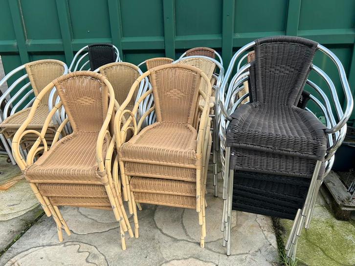 Terrasstoelen Restpartij 60 Stuks, Tuin en Terras, Tuinstoelen, Gebruikt, Aluminium, Stapelbaar, Ophalen