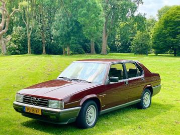 Alfa-90 2.5 V6 Iniezione Quadrifoglio Oro: heel bijzonder ! beschikbaar voor biedingen