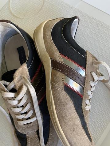Sporty classic Tommy Hilfiger sneakers 2x