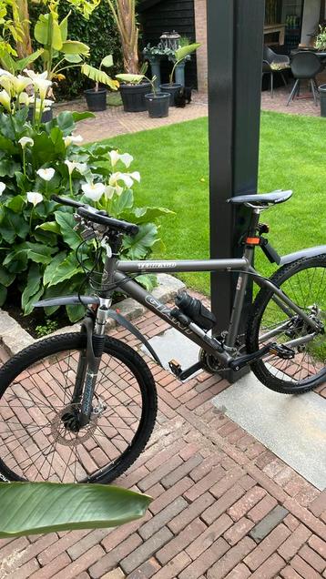 Een mooie gebruikte MTB beschikbaar voor biedingen