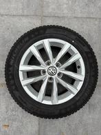 Originele VW 16” LM velgen met Michelin Winterbanden, Ophalen, Gebruikt, 16 inch, Banden en Velgen