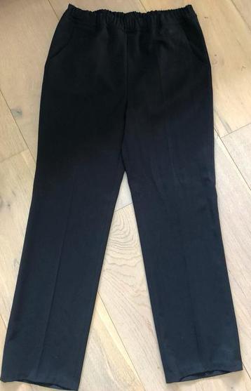 Toni Relaxed broek maat 38 beschikbaar voor biedingen