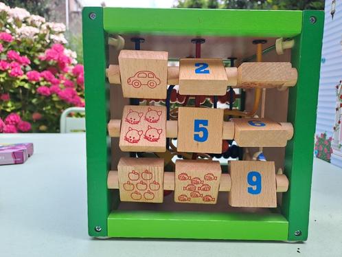 Activiteiten kubus, Kinderen en Baby's, Speelgoed | Houten speelgoed, Gebruikt, Overige typen, Ophalen