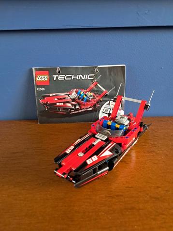 Lego Technic - Boot - 42089 beschikbaar voor biedingen