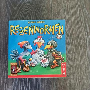 Nr 60) Regenwormen beschikbaar voor biedingen