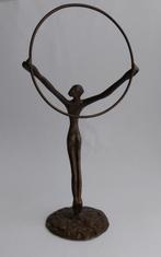 bronzen sculptuur danseres, ballerina, met hoepel. Nr 2., Antiek en Kunst, Ophalen