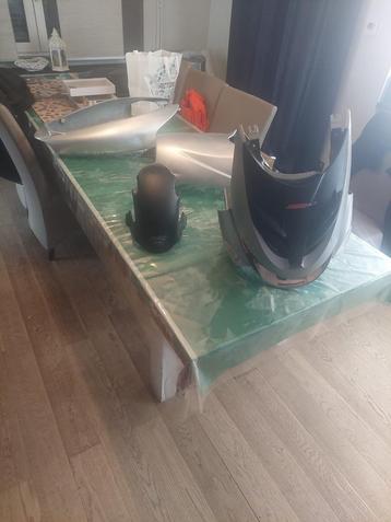 Aprilia sr 50 kappen beschikbaar voor biedingen