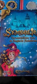 2 verzamelboeken efteling munten compleet synbolica, Verzamelen, Efteling, Ophalen of Verzenden, Zo goed als nieuw