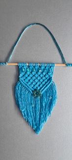 Macrame muurdecoratie. Blauw, Ophalen of Verzenden, Zo goed als nieuw