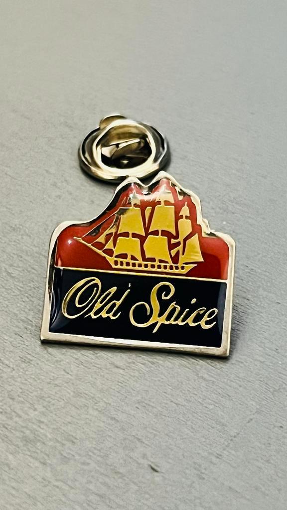 Old Spice Pin, Verzamelen, Speldjes, Pins en Buttons, Zo goed als nieuw, Speldje of Pin, Merk, Ophalen of Verzenden