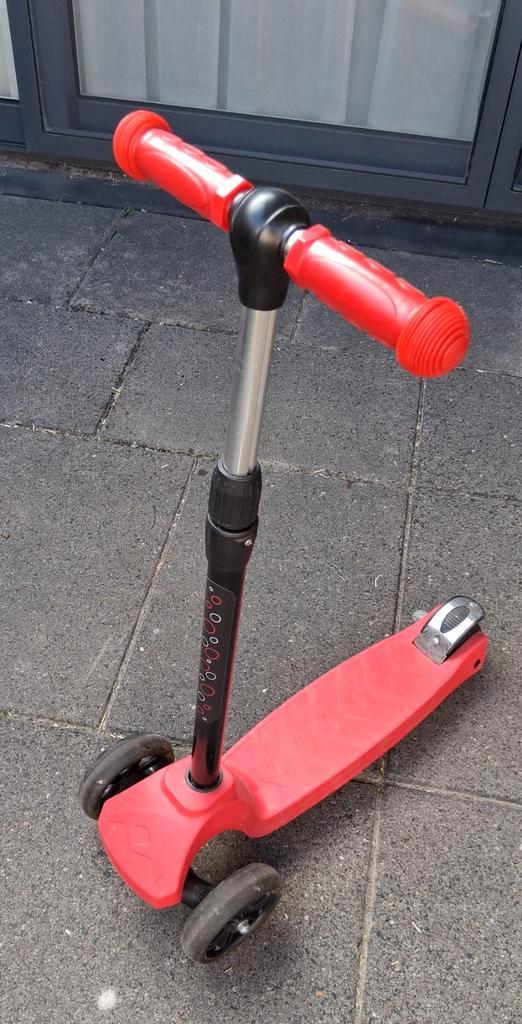 MaxiMicro deluxe step, Fietsen en Brommers, Steps, Zo goed als nieuw, Gewone step, Ophalen