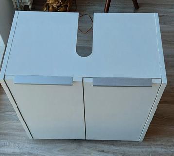 Badkamer kastje / meubel / wastafelkast beschikbaar voor biedingen