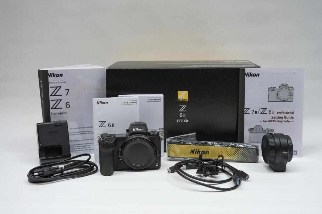 Nikon Systeemcamera Z6 II met FTZ - adapter en toebehoren, Audio, Tv en Foto, Fotocamera's Digitaal, Spiegelreflex, Ophalen of Verzenden