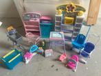 Barbie spullen accessoires scooter kleding meubels etc, Ophalen of Verzenden, Gebruikt, Toebehoren