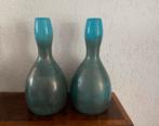 2 Vintage Vazen, Gebruikt, Blauw, Aardewerk of Porselein, Ophalen of Verzenden