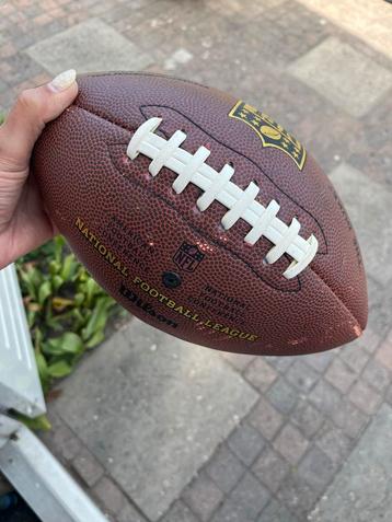 NFL Wilson Football beschikbaar voor biedingen