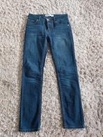 ZGAN! LEVI'S jongens skinny jeans dark denim maat 164, Jongen, Ophalen of Verzenden, Broek, Zo goed als nieuw