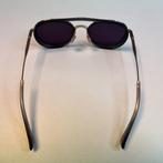 Dita Spacecraft 19017-C-GRY-GLD-52 | Nieuw/Ongedragen!, Dita, Nieuw, Support@dita.com, 9191 Irvine Center Drive, Suite 300
Irvine, CA 92618
USA