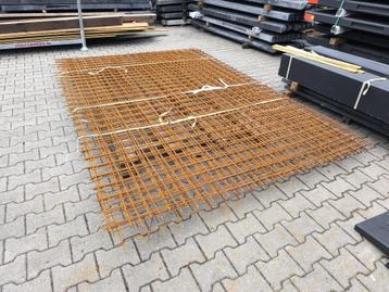 Restpartij gaasnet roest 8 stuks maas 10 beschikbaar voor biedingen