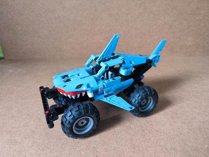 Lego technic 42134  Monster  Haai, Kinderen en Baby's, Speelgoed | Duplo en Lego, Zo goed als nieuw, Lego, Complete set, Ophalen of Verzenden