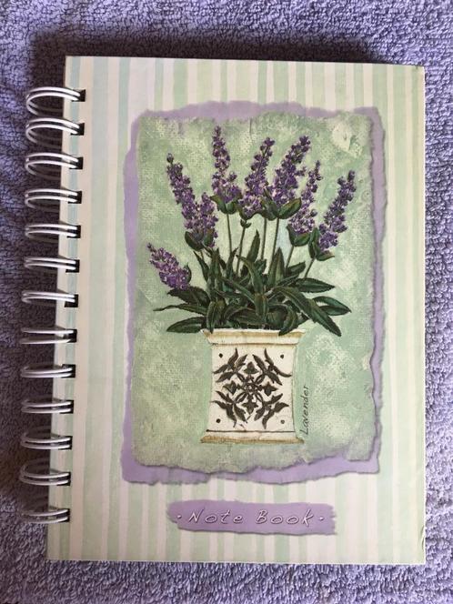 “Lavendel” spiral gelinieerd notitieboekje 60 pagina's, Diversen, Notitieboeken, Nieuw, A5, Ophalen of Verzenden