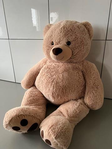Teddybeer super groot 140 cm beschikbaar voor biedingen