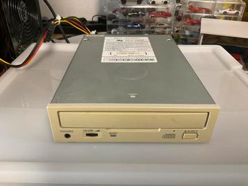 Sanyo CRD-250s SCSI CD-rom speler - Getest & Werkend! beschikbaar voor biedingen