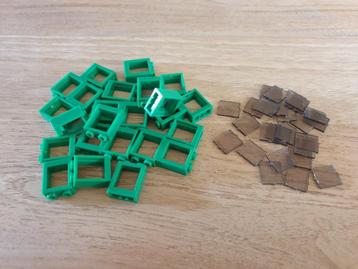 Partij N210=25x Nieuwe Lego ramen groen + glas beschikbaar voor biedingen