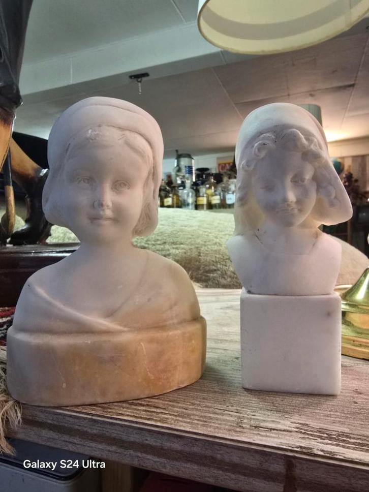 Friedrich Goldscheider Beeldjes van Vrouwen 14cm hoog ., Verzamelen, Beelden en Beeldjes, Ophalen