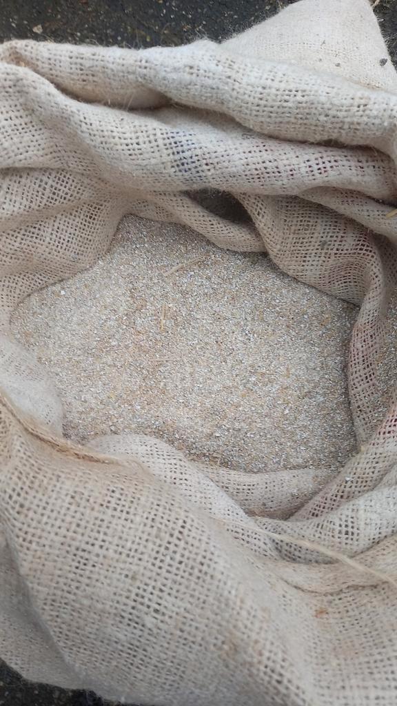 Gemalen graan meel van St.Jans Rogge.., Dieren en Toebehoren, Dierenvoeding, Vee, Ophalen of Verzenden