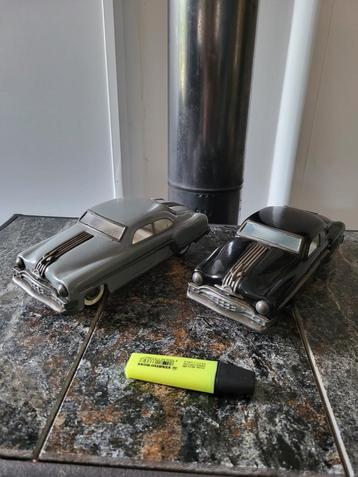 Vintage Pontiac Auto Modellen - Set van 2 beschikbaar voor biedingen