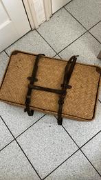 Vintage Rieten mand plus riem., Antiek en Kunst, Ophalen