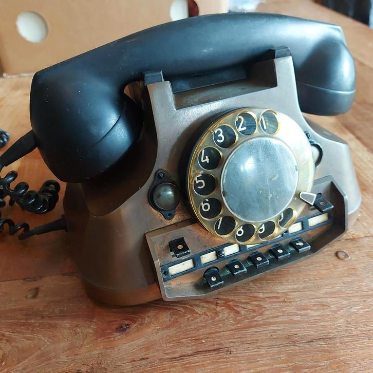 Oude Roodkoperen Telefoon - Vintage & Retro, Telecommunicatie, Vaste telefoons | Niet Draadloos, Gebruikt, Met draaischijf, Ophalen of Verzenden