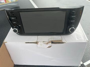 Autoradio voor Fiat Punto of Fiat Linea beschikbaar voor biedingen