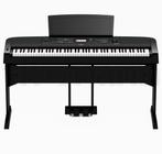 Yamaha DGX 670 piano / keyboard met onderstel & pedalen zgan, Ophalen, Zo goed als nieuw, Zwart