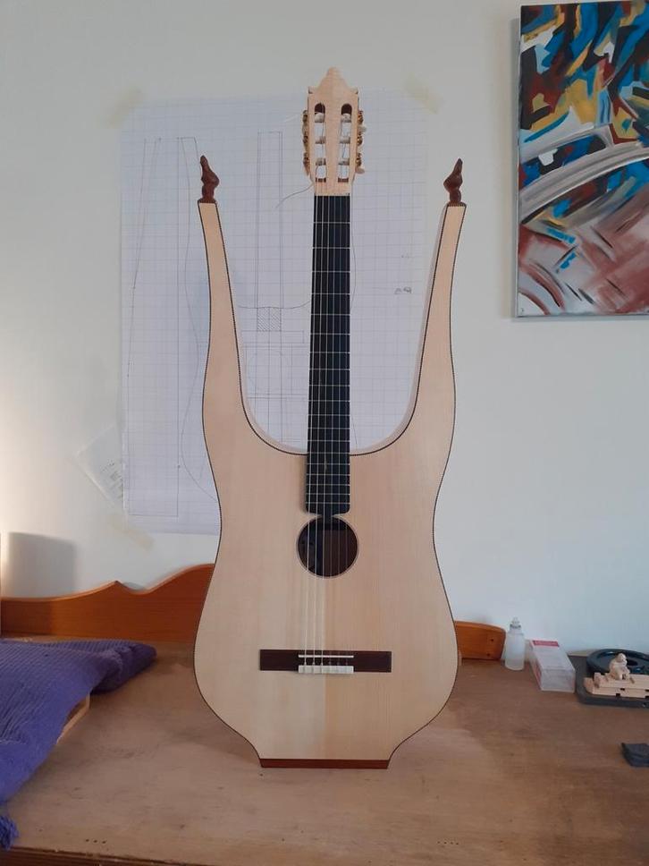 klassiek gitaar lyre. luthier handgemaakt, Muziek en Instrumenten, Snaarinstrumenten | Overige, Nieuw, Overige typen, Ophalen