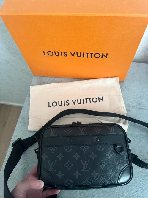 Louis vuitton Alpha Messenger schoudertas 100% orgineel!, Sieraden, Tassen en Uiterlijk, Tassen | Schoudertassen, Zo goed als nieuw